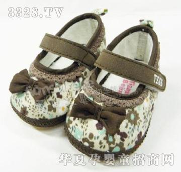 ��ʹ֮��TS1001��ɫ��������Ь