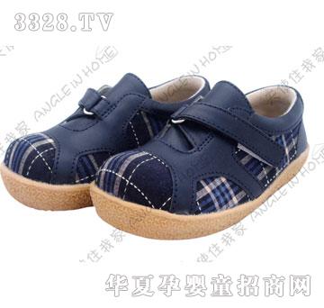 �������{ɫ�\��Ь