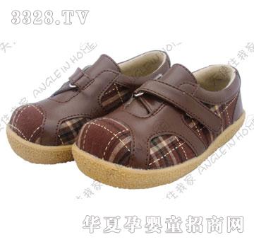 ������ɫ�W��Ь