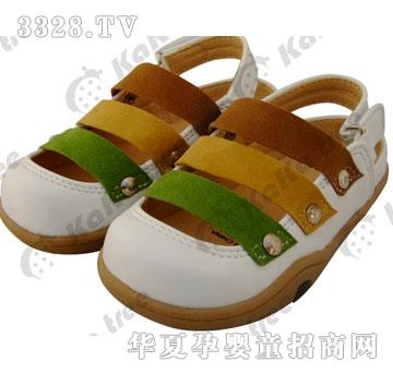 ������ɫ��Ь