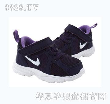 NIKE-KIDSFUSIONRUN�W���\��ЬGTV525595-400