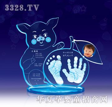 ����ף��