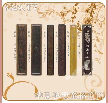 �ʼ�С��ʿF-24̥ë�P�P��