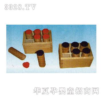 ���i����