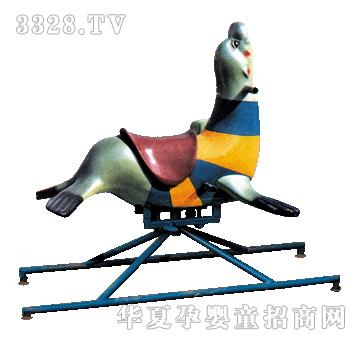 ���κ���