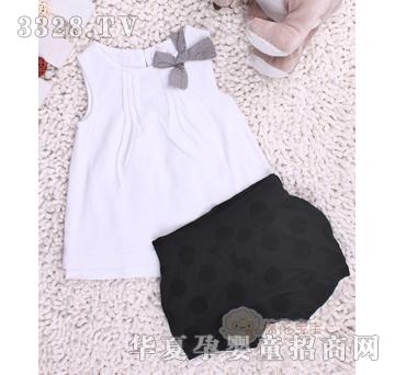 �޻����������Y���¼Ӻ�ɫ�A�c��ѝ���׺ڣ�