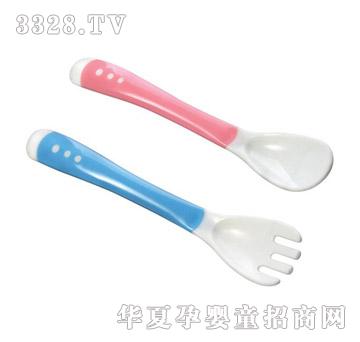 �ж��М�׃ɫ����