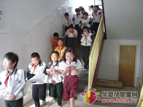 �ߌӽ������(z��i)����������