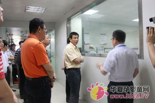 Ȫ�����˴�ί��(hu��)���ݰ��h�������T�I(l��ng)��(d��o)�W�Rȸ�Ϲ�˾����ָ��(d��o)