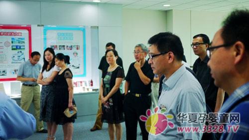 �Ϻ���ʳƷ�W(xu��)��(hu��)���¹�����(hu��)�h���Ϻ��B(y��ng)��(l��)�๤�S���_(k��i)