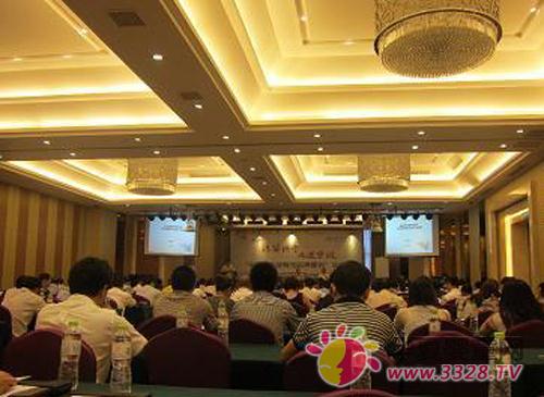 ��������ߺ͋�ͯ��Ʒ�f(xi��)���M�����ӡ��Ї���I(y��)��(zh��n)���cƷ�ƠI�N��Փ��